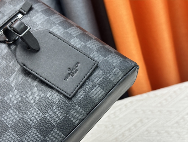 ルイヴィトンバッグ角部分ディテール